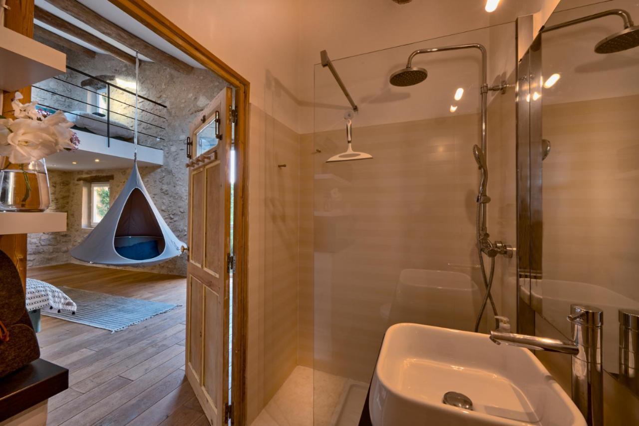 Maison Lou Roucas Cabrieres-d'Aigues Bagian luar foto