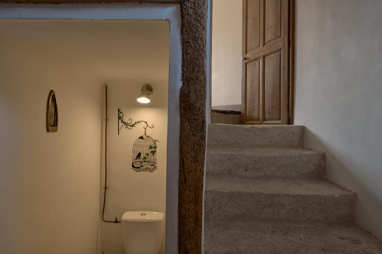 Maison Lou Roucas Cabrieres-d'Aigues Bagian luar foto